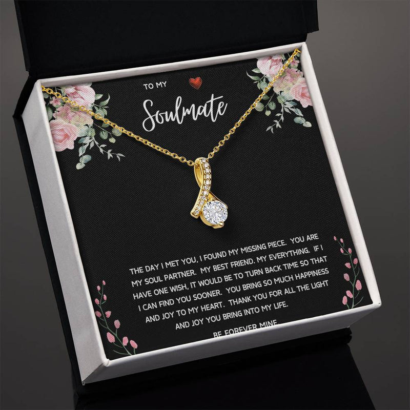 To My Soulmate Alluring Beauty Necklace